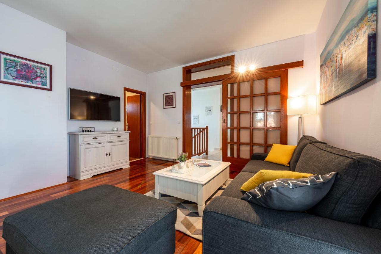 Apartment Miljas 察夫塔特 外观 照片